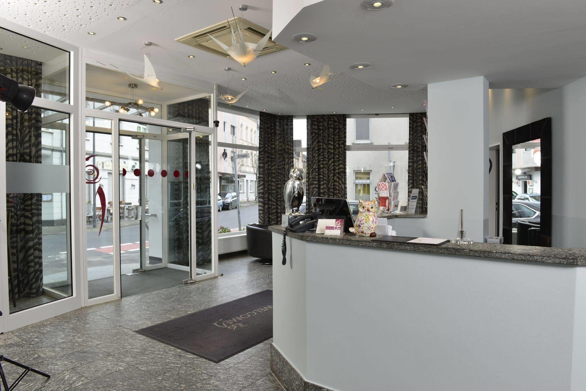 Hotel Uhu Garni كولونيا المظهر الخارجي الصورة